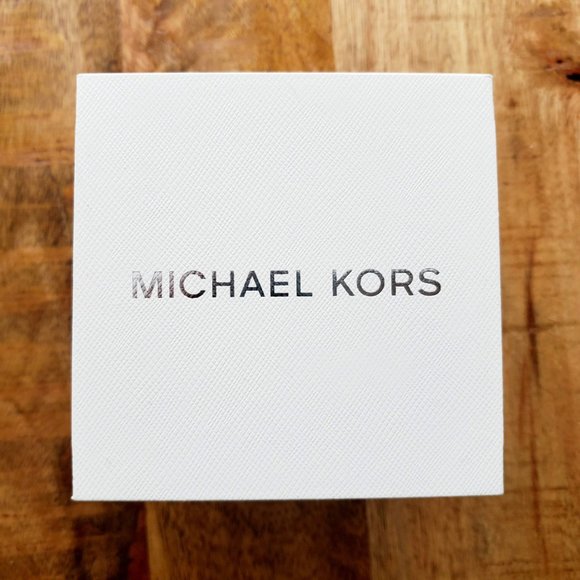 Michael Kors Women's Portia Three-Hand Rose Gold-T - Picture 9 of 10